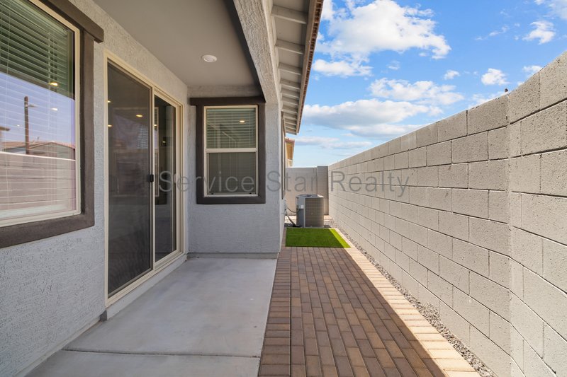 Fantastic Three Bedroom Eastmark Home property image