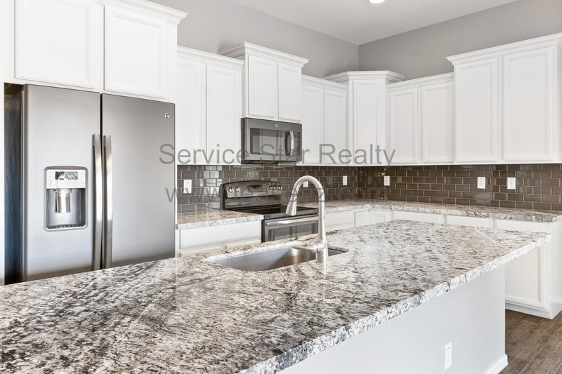 4BR/3BA in Chandler! property image