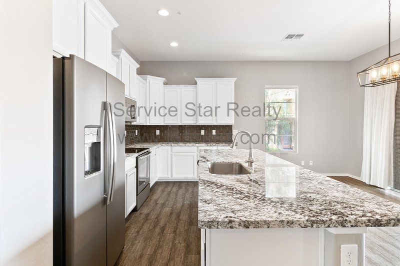 4BR/3BA in Chandler! property image