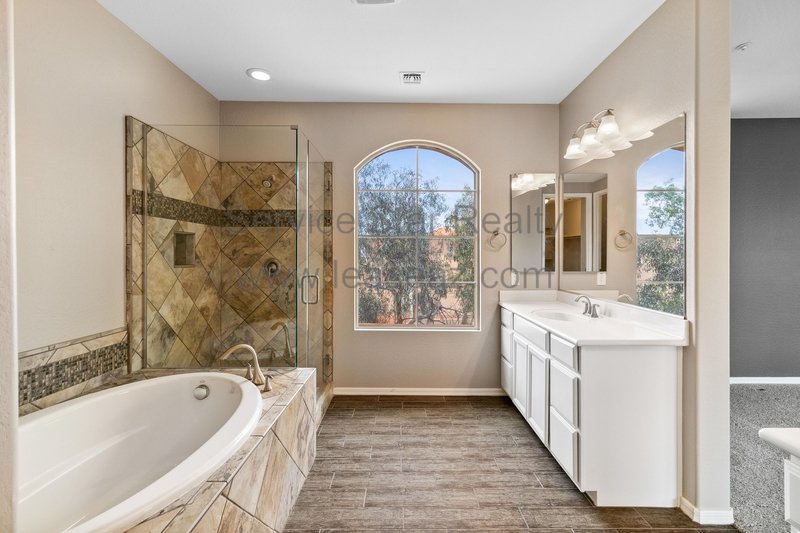 4BR/3BA in Chandler! property image