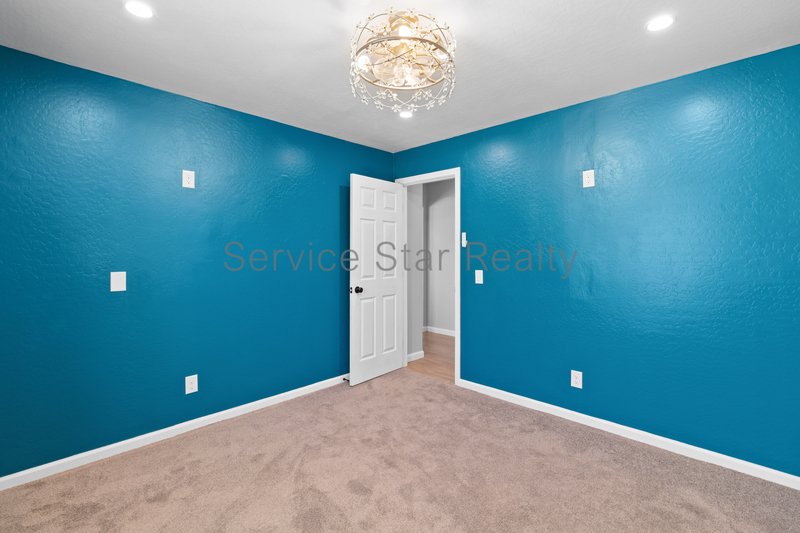 Beautifully upgraded home!! property image
