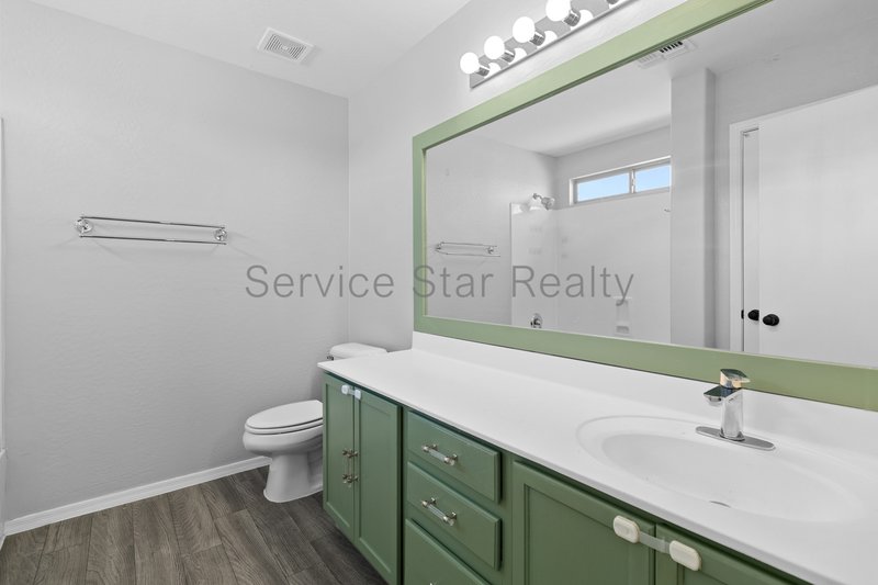 Beautifully upgraded home!! property image