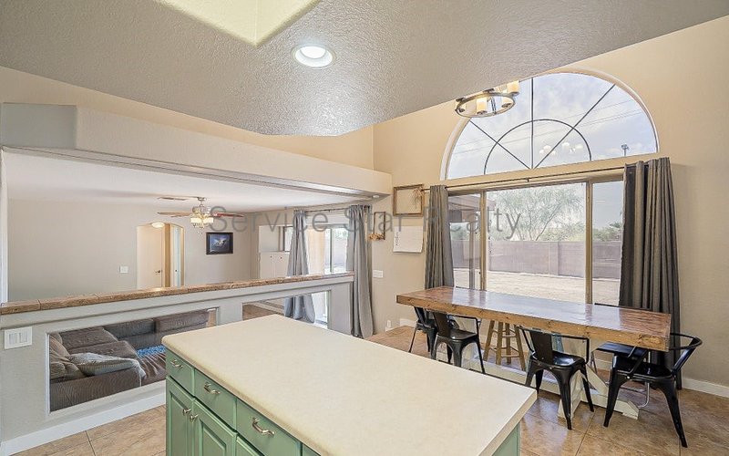 3 Bedroom, 2.5  Bath in North Mesa!! property image