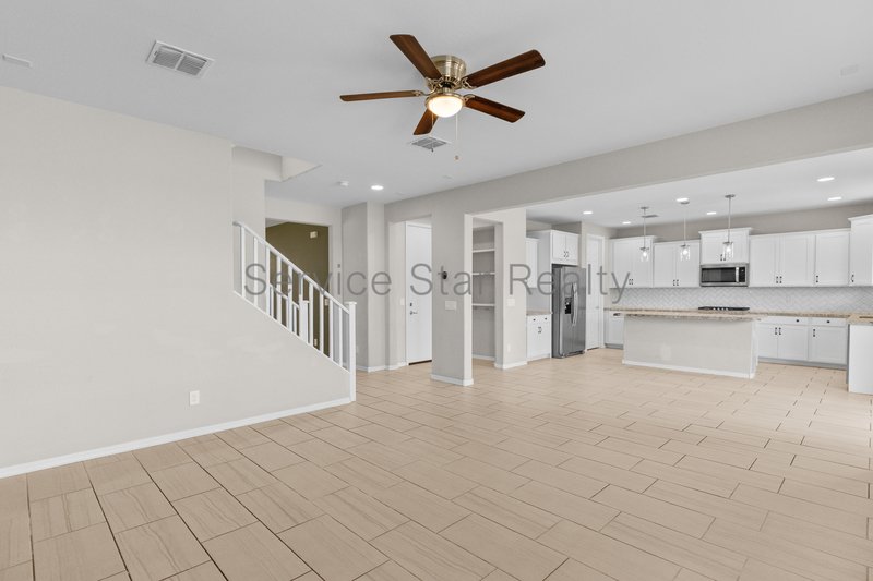 5710 N 107th Ln property image