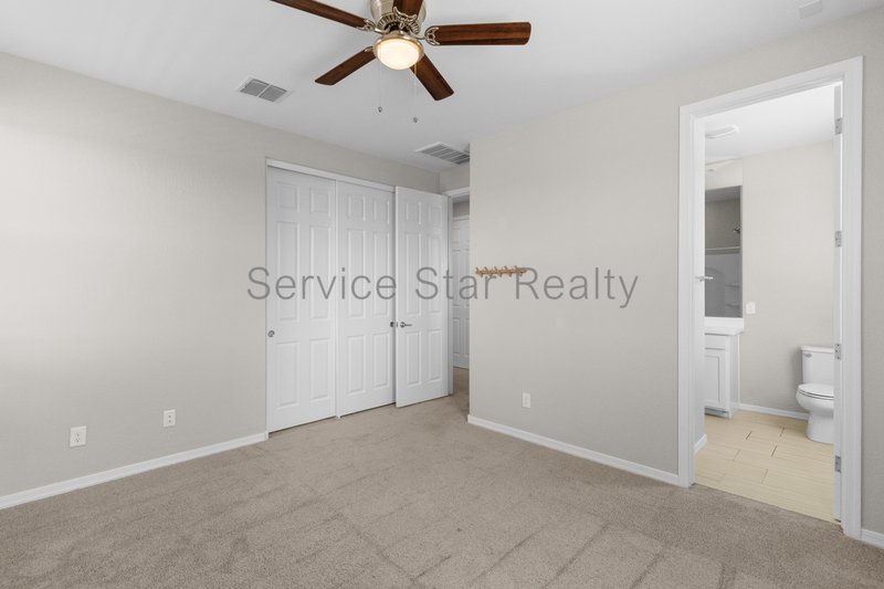 5710 N 107th Ln property image