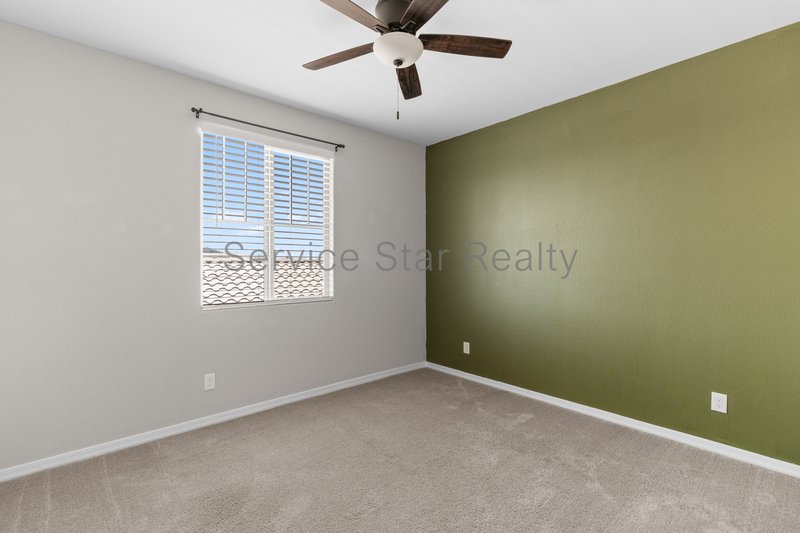 5710 N 107th Ln property image