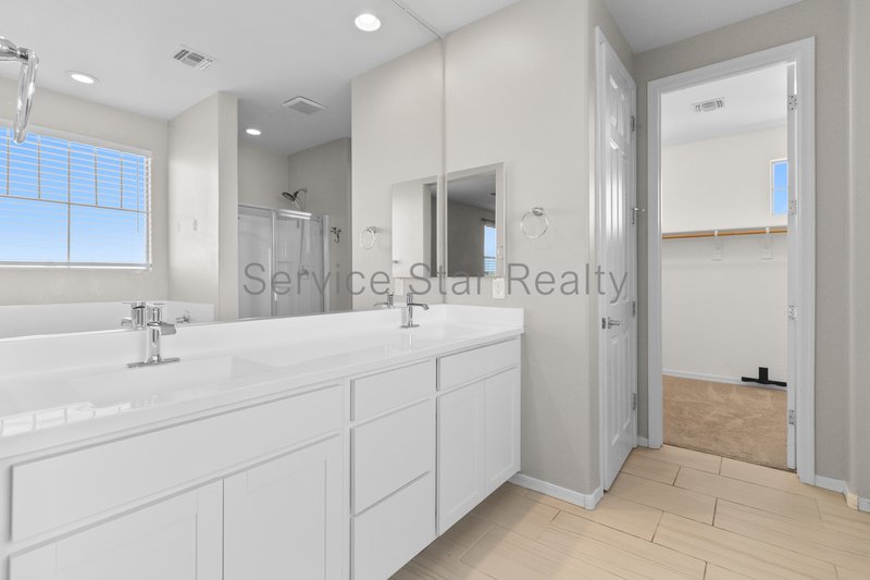 5710 N 107th Ln property image