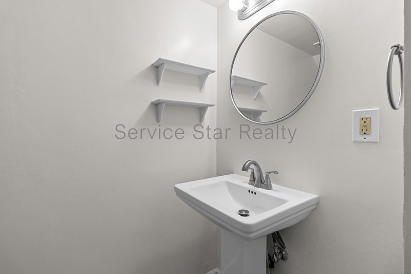 4610 N 68th St Unit 437 property image