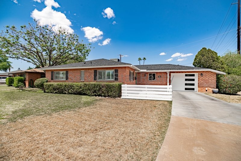 3BR/2BA corner lot in Central Phoenix! property image