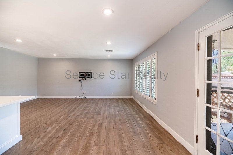 3BR/2BA corner lot in Central Phoenix! property image