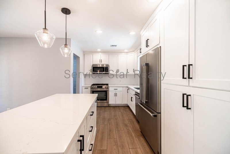 3BR/2BA corner lot in Central Phoenix! property image