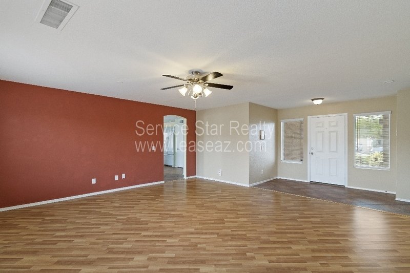 3 bedroom 2 bath with backyard oasis!! property image