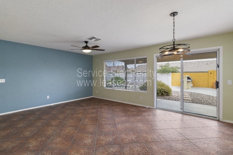 3 bedroom 2 bath with backyard oasis!! property image