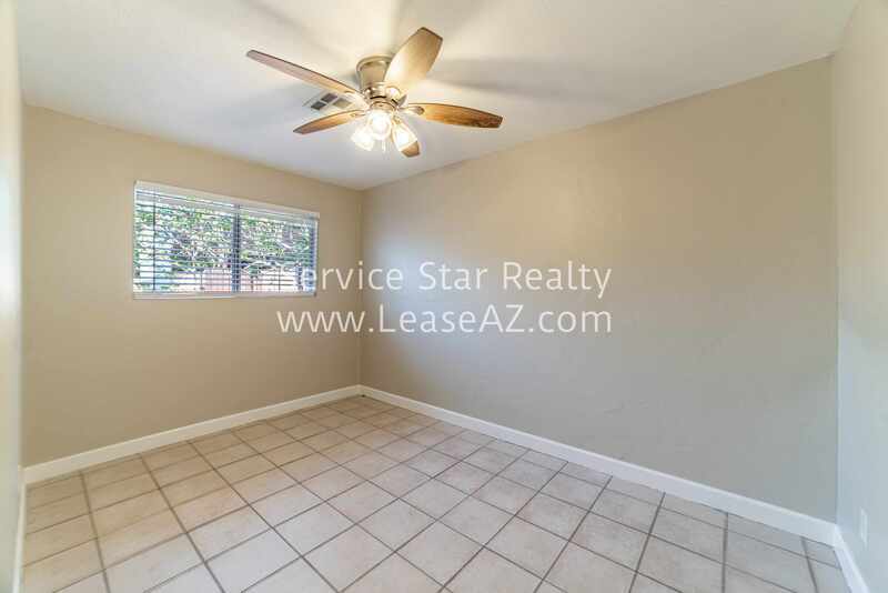 2 bedroom 1 bath Glendale Apt! Backyard + W/D Hookups property image