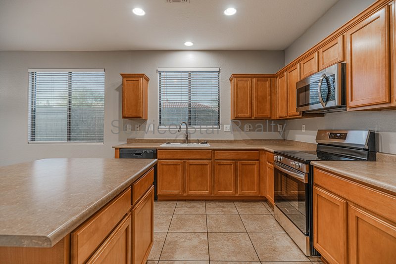 Beautiful 4 Bedroom + 2 Bath in Anthem property image