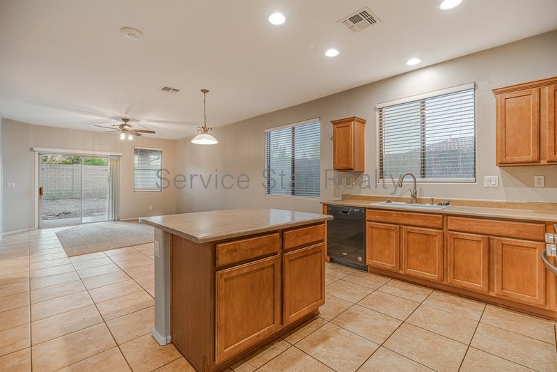 Beautiful 4 Bedroom + 2 Bath in Anthem property image