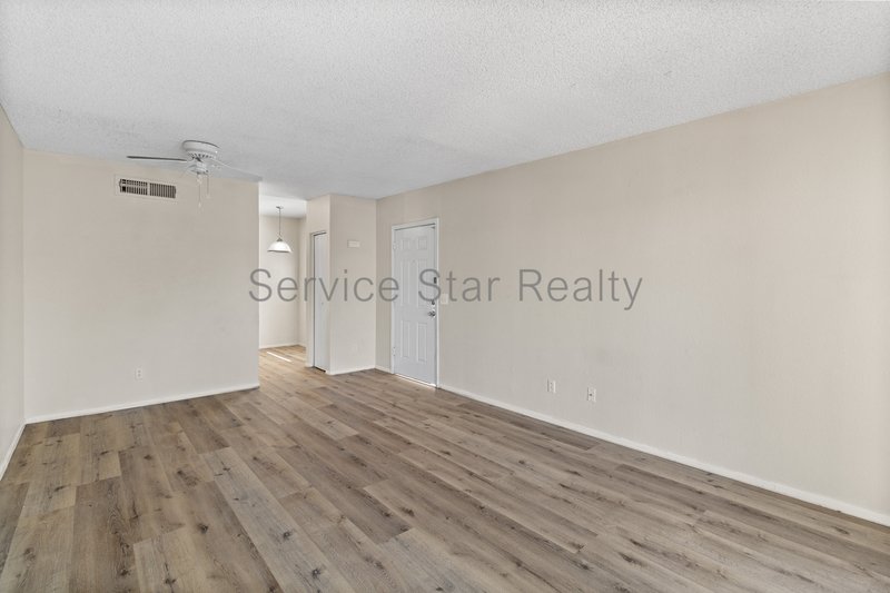 **2 WEEKS FREE RENT WITH MOVE IN BY 7/10** property image