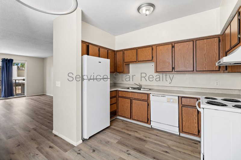 **2 WEEKS FREE RENT WITH MOVE IN BY 7/10** property image