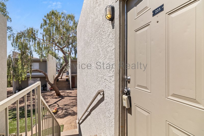 **2 WEEKS FREE RENT WITH MOVE IN BY 7/10** property image