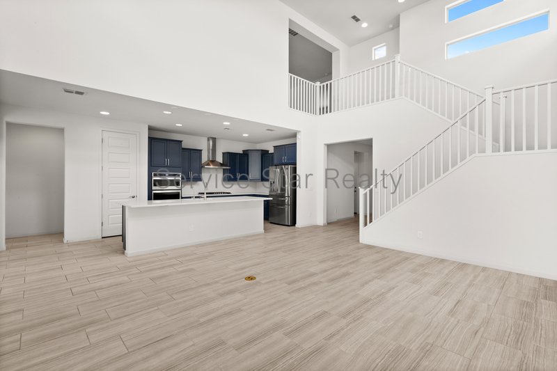 Stunning 5-Bed, 4.5 bath Beauty located in Sky Crossing North Phoenix! property image