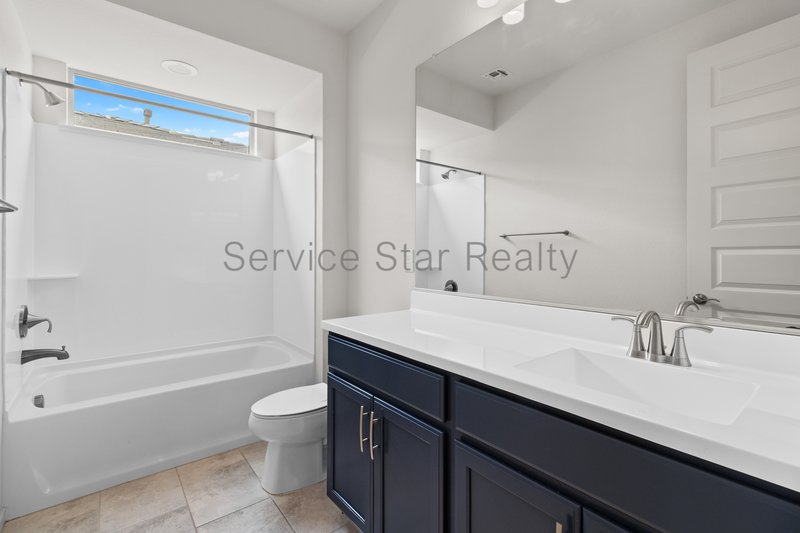 Stunning 5-Bed, 4.5 bath Beauty located in Sky Crossing North Phoenix! property image