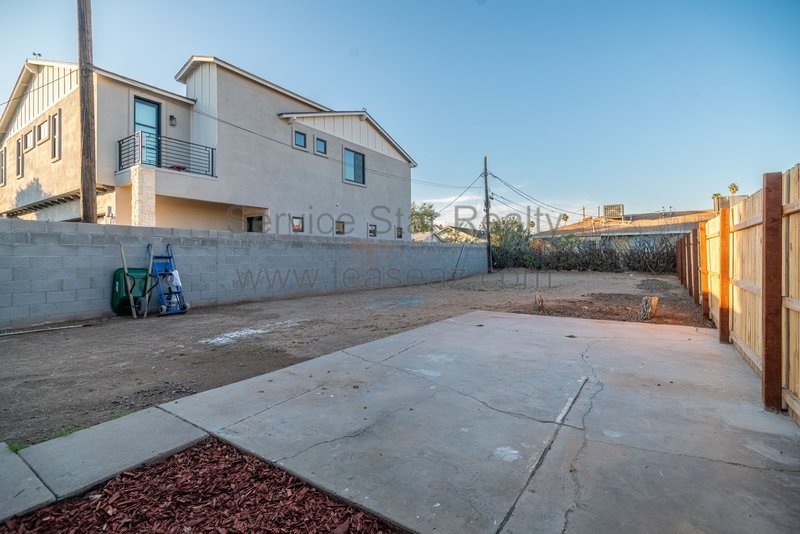 2+1 duplex in Melrose District! property image