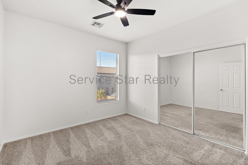 Large Tolleson Home in Sunset Farms with 3 car Garage and Private Pool property image