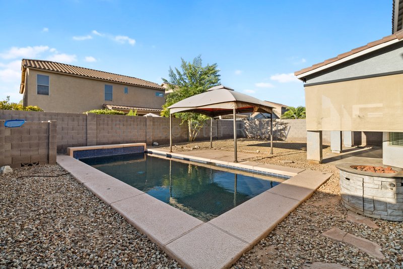 Large Tolleson Home in Sunset Farms with 3 car Garage and Private Pool property image