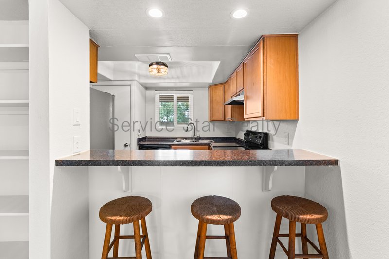 Charming 2 Bedroom, 2 Bath Condo in Prime Phoenix Location ? Steps f property image