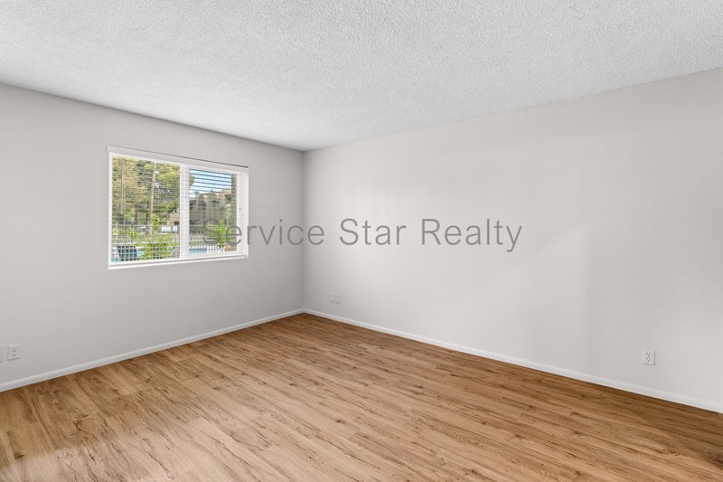 Charming 2 Bedroom, 2 Bath Condo in Prime Phoenix Location ? Steps f property image