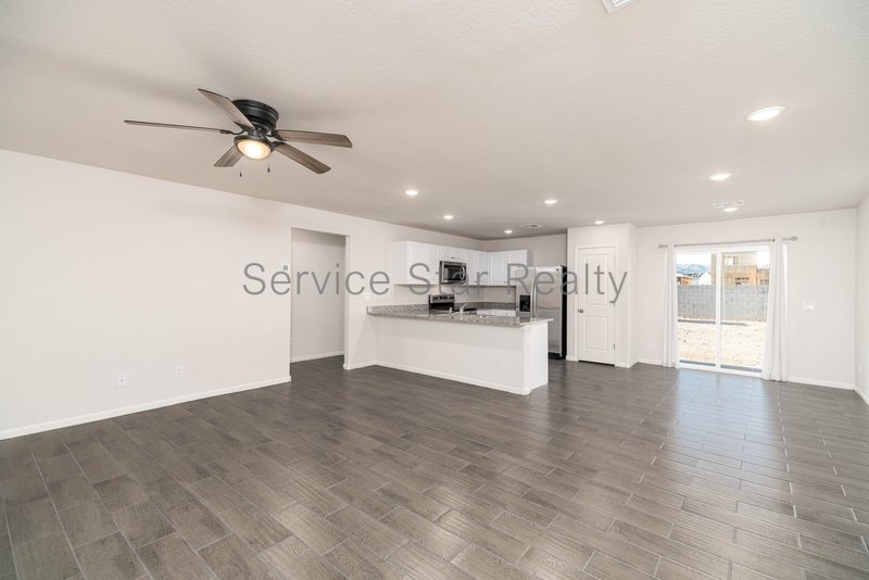 3 bedroom, 2 bath home in Buckeye! property image