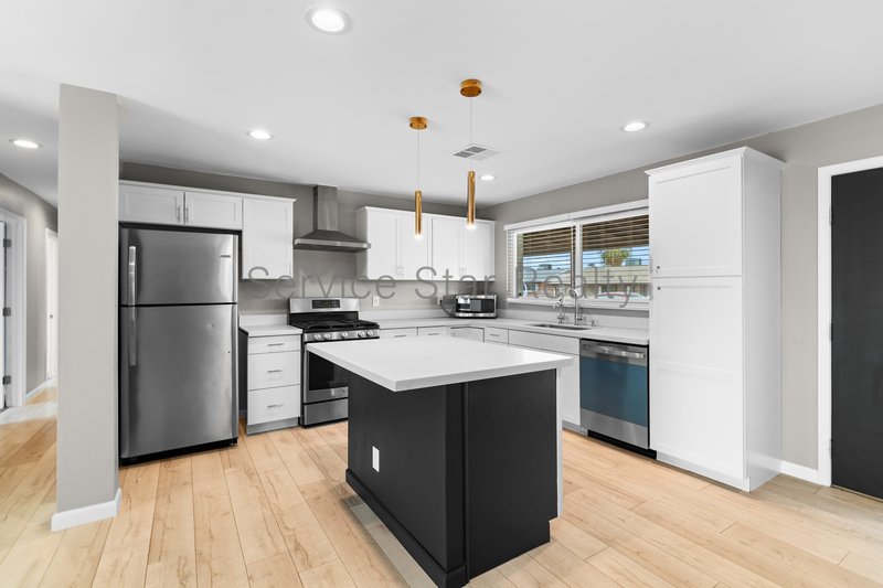 4 Bedrooms | 2 Bathrooms | Modern Pool | Prime Scottsdale Location property image