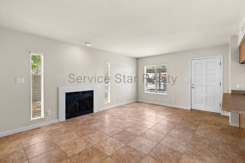 2535 N 15th St Unit 14 property image