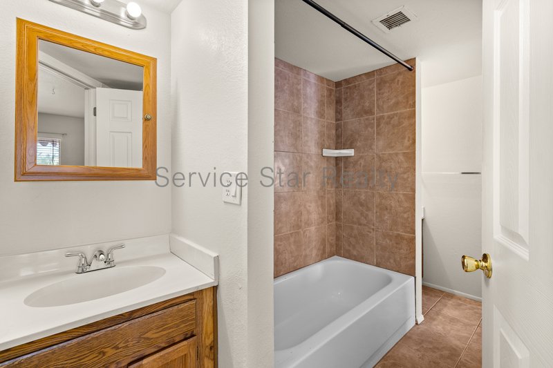 2535 N 15th St Unit 14 property image