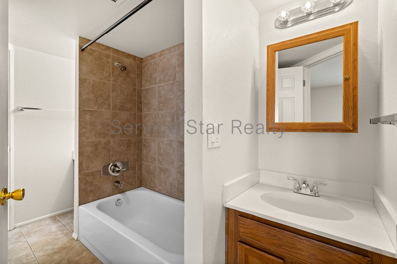 2535 N 15th St Unit 14 property image