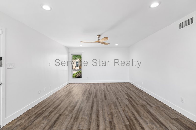 Beautifully Updated 2-Bedroom Condo in Prime Scottsdale Location! property image