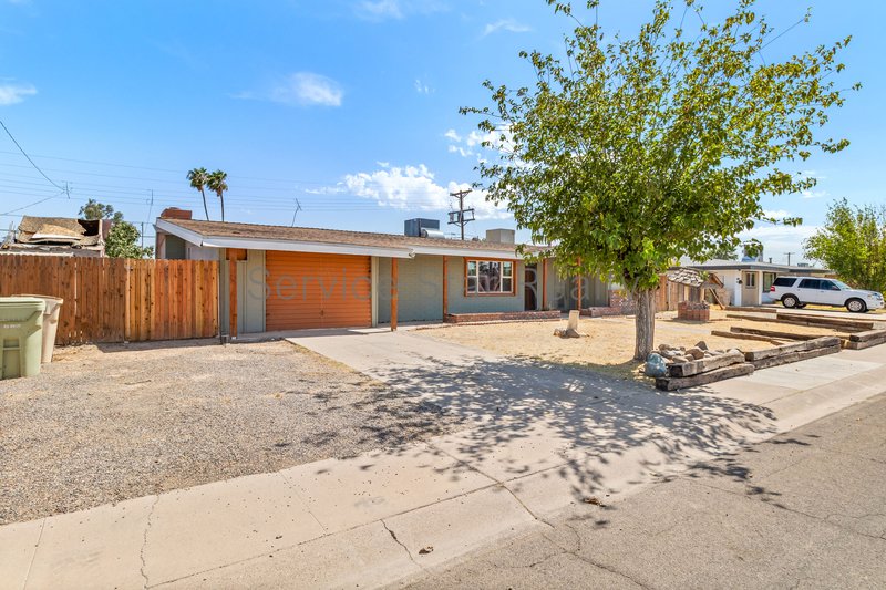 Glendale Home on large lot with Solar and A Pool! property image