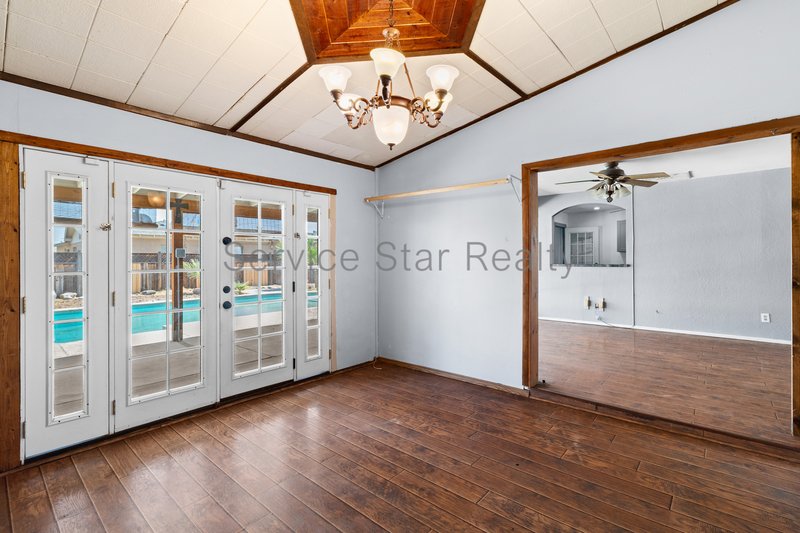 Glendale Home on large lot with Solar and A Pool! property image