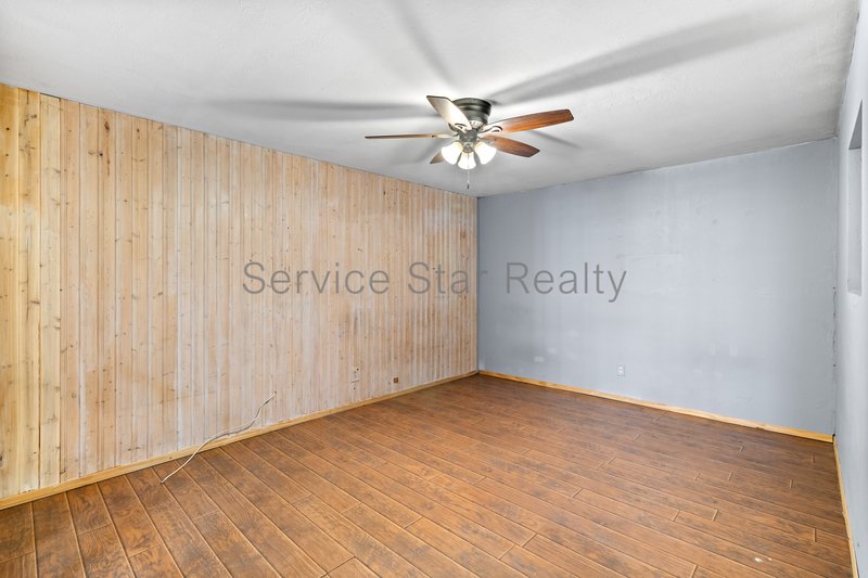 Glendale Home on large lot with Solar and A Pool! property image