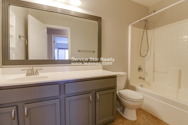 **MOVE IN SPECIAL -- 2 WEEKS FREE RENT!!** property image