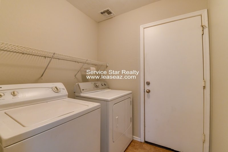 **MOVE IN SPECIAL -- 2 WEEKS FREE RENT!!** property image