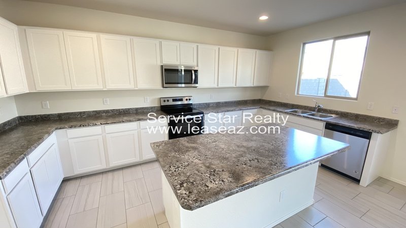 Spectacular 4 bed. 3 bath in Tolleson! property image