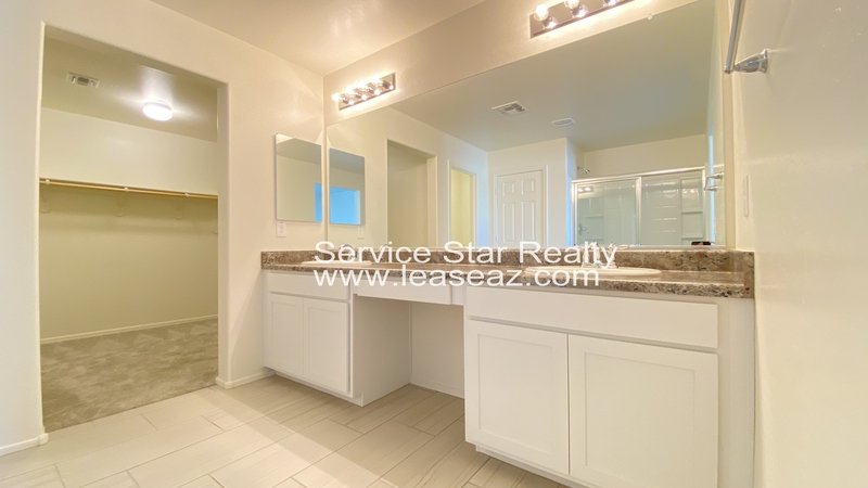 Spectacular 4 bed. 3 bath in Tolleson! property image