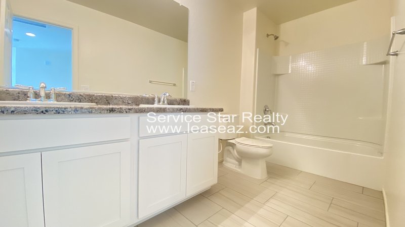 Spectacular 4 bed. 3 bath in Tolleson! property image