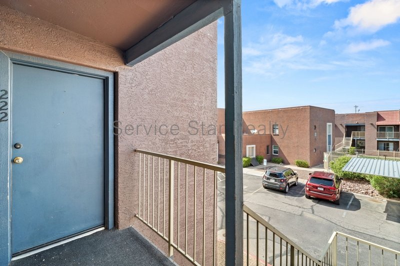**1 MONTH FREE RENT!!** property image