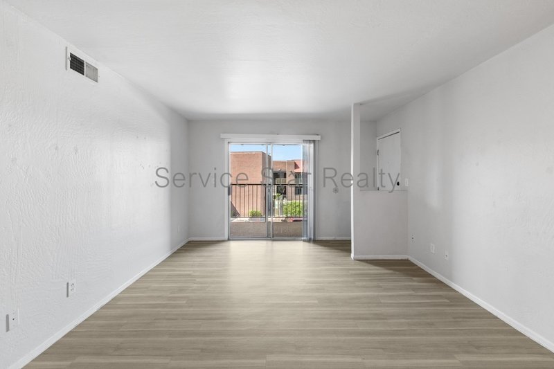 **1 MONTH FREE RENT!!** property image