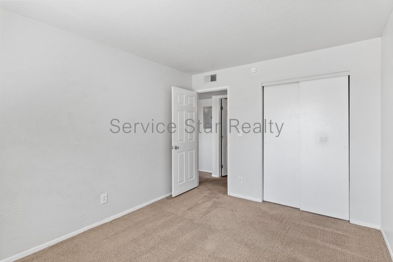 **1 MONTH FREE RENT!!** property image