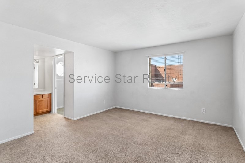 **1 MONTH FREE RENT!!** property image
