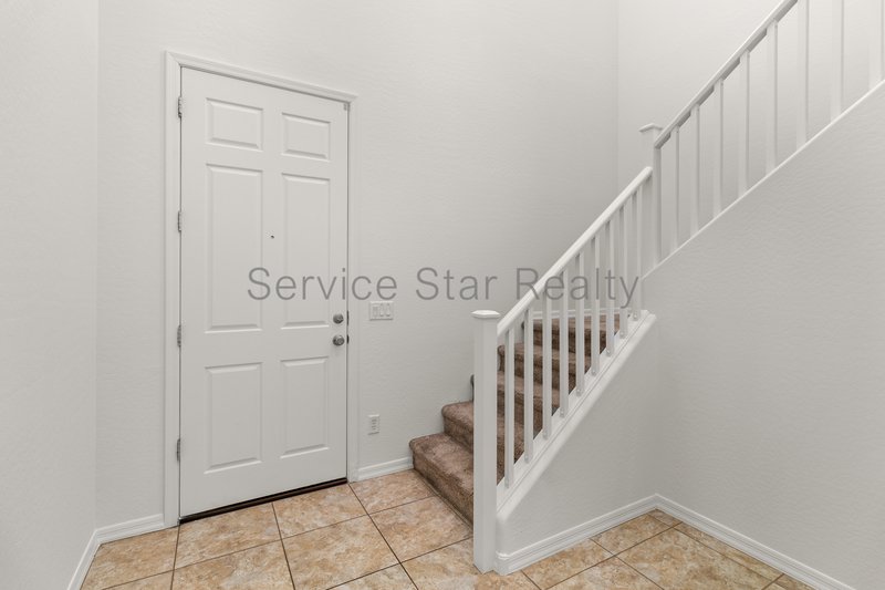 4 bedroom 3 bath in Gated Community of Nicholas Point! property image