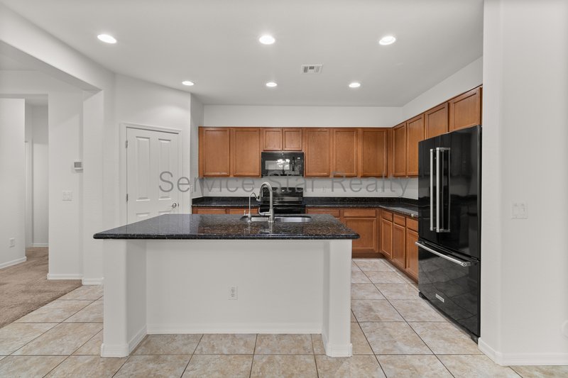 4 bedroom 3 bath in Gated Community of Nicholas Point! property image